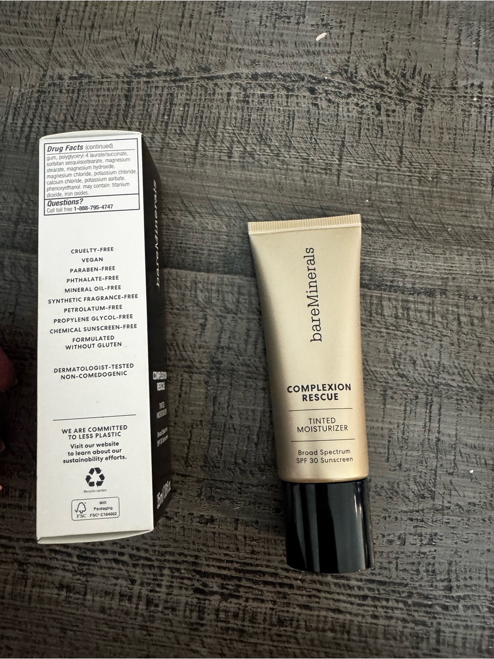 BareMinerals Complexion Rescue Tinted Moisturizer - Wheat 4.5 - Picture 4 of 9